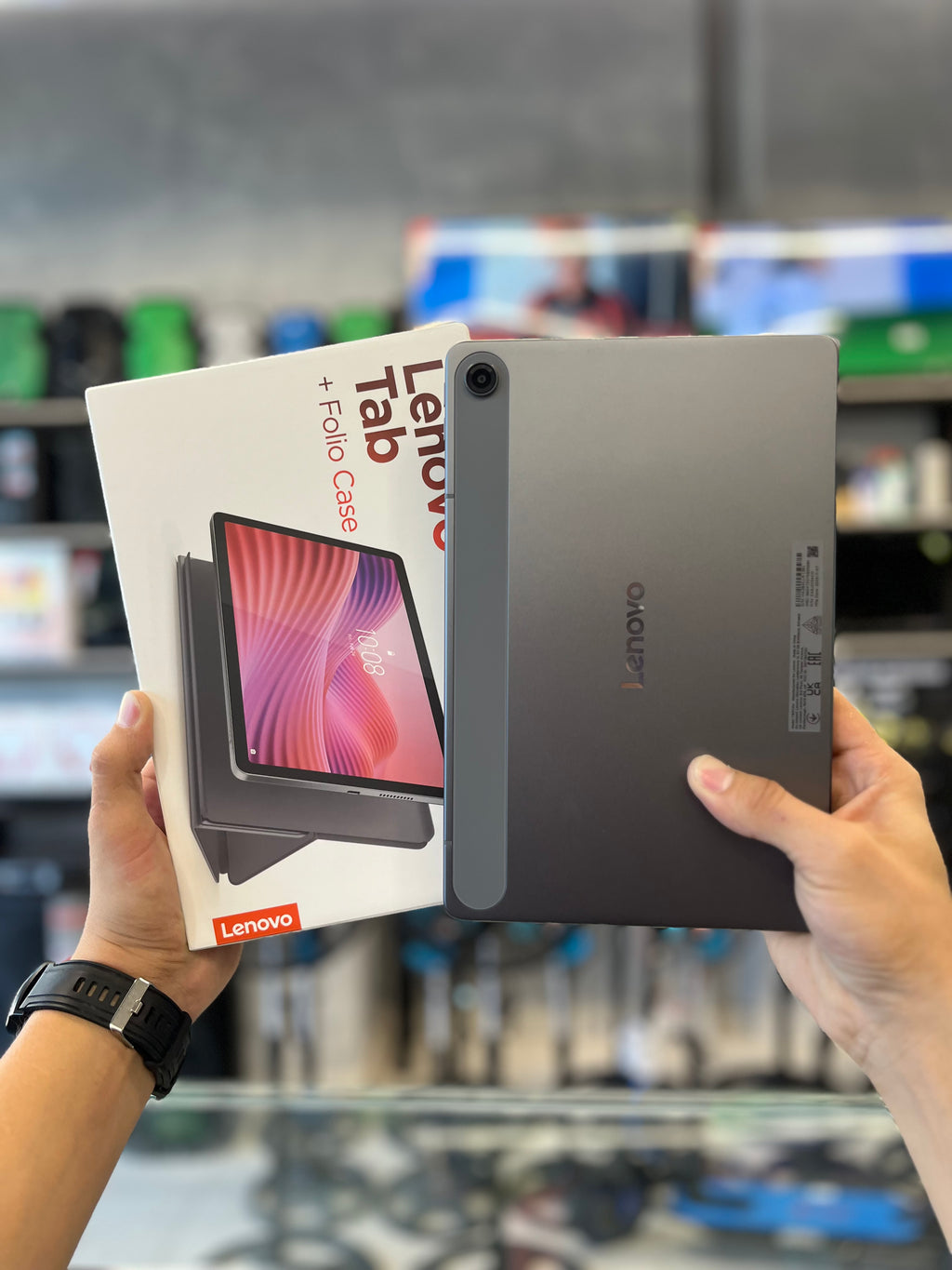 TABLET LENOVO TAB 4GB 128GB + CASE